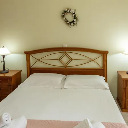 Greenhill Escape Spiros & Eleni Vakantiehuis Lefkímmi
