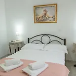 Greenhill Escape Spiros & Eleni Λευκίμμη